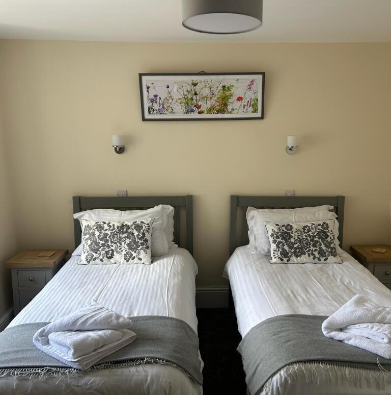 Red Lion Inn 2*