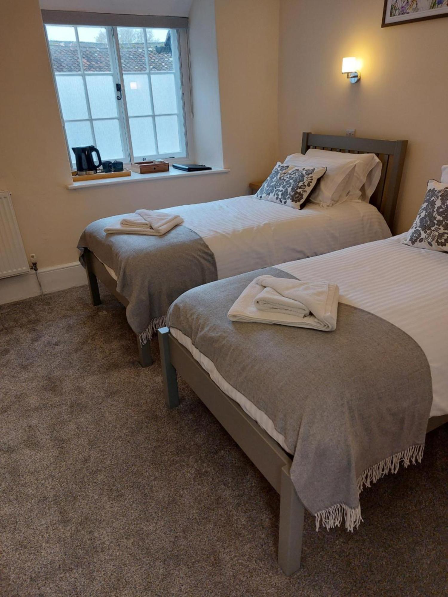 Red Lion 2* Broadclyst